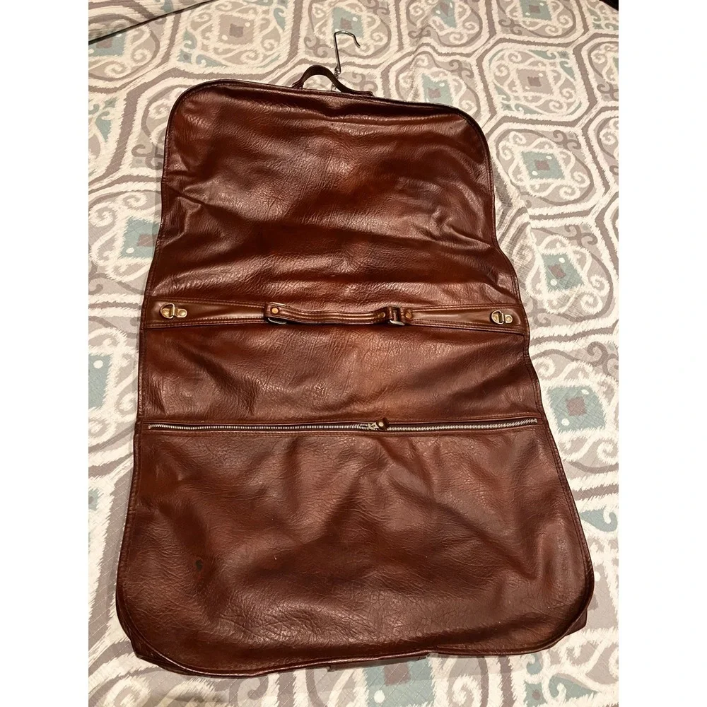 American Tourister please note
